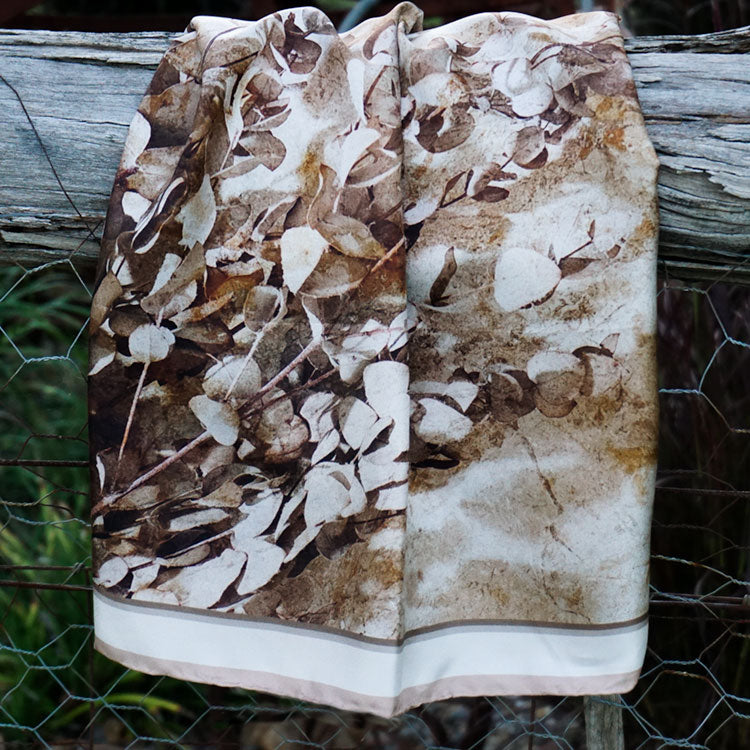 Gumleaves, Beige/Taupe
