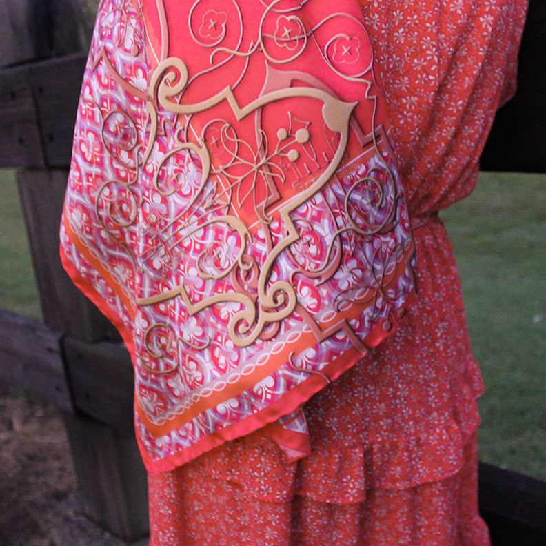 Tracey's Vintage, Coral/Taupe